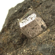 Glencore liefert Kobalt an Tesla