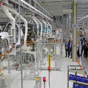 Tour of the production line: Already this year more e-cars than conventional vehicles are rolling off the production line in Zwickau. In 2021, the plant will become a dedicated E-location.
