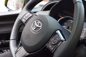 toyota-3622290_1280