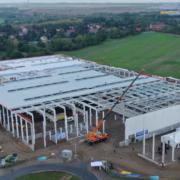 Dräxlmaier feiert Batteriemontage Richtfest in Leipzig