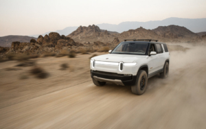 2021_01_Rivian.com_R1S_ProductPage_Capability_Performance-JJ-1746-00509-1760x1100-1-1024x640