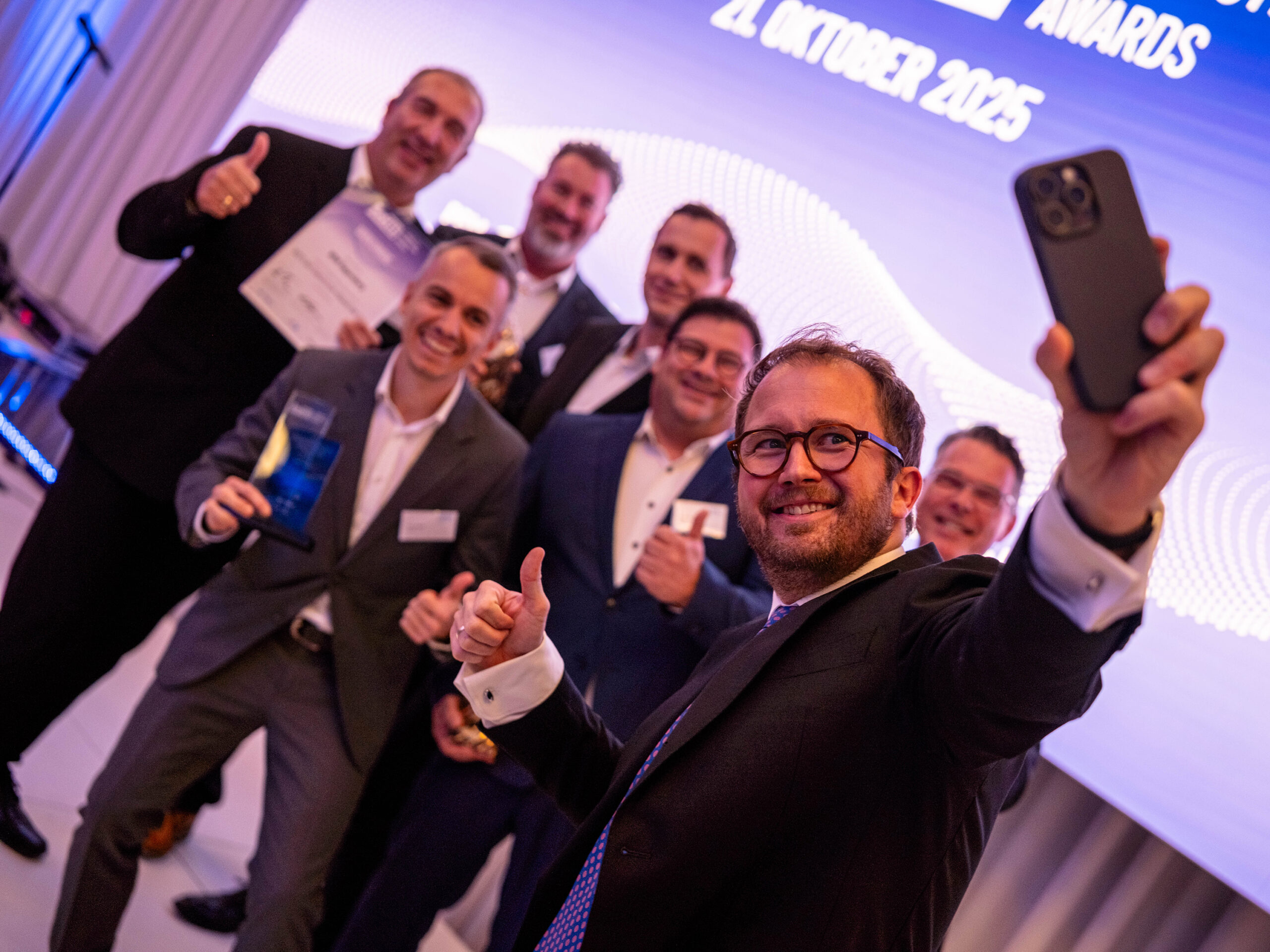 BMW und STIWA gewinnen „E-Mobility Production Awards“ 2025