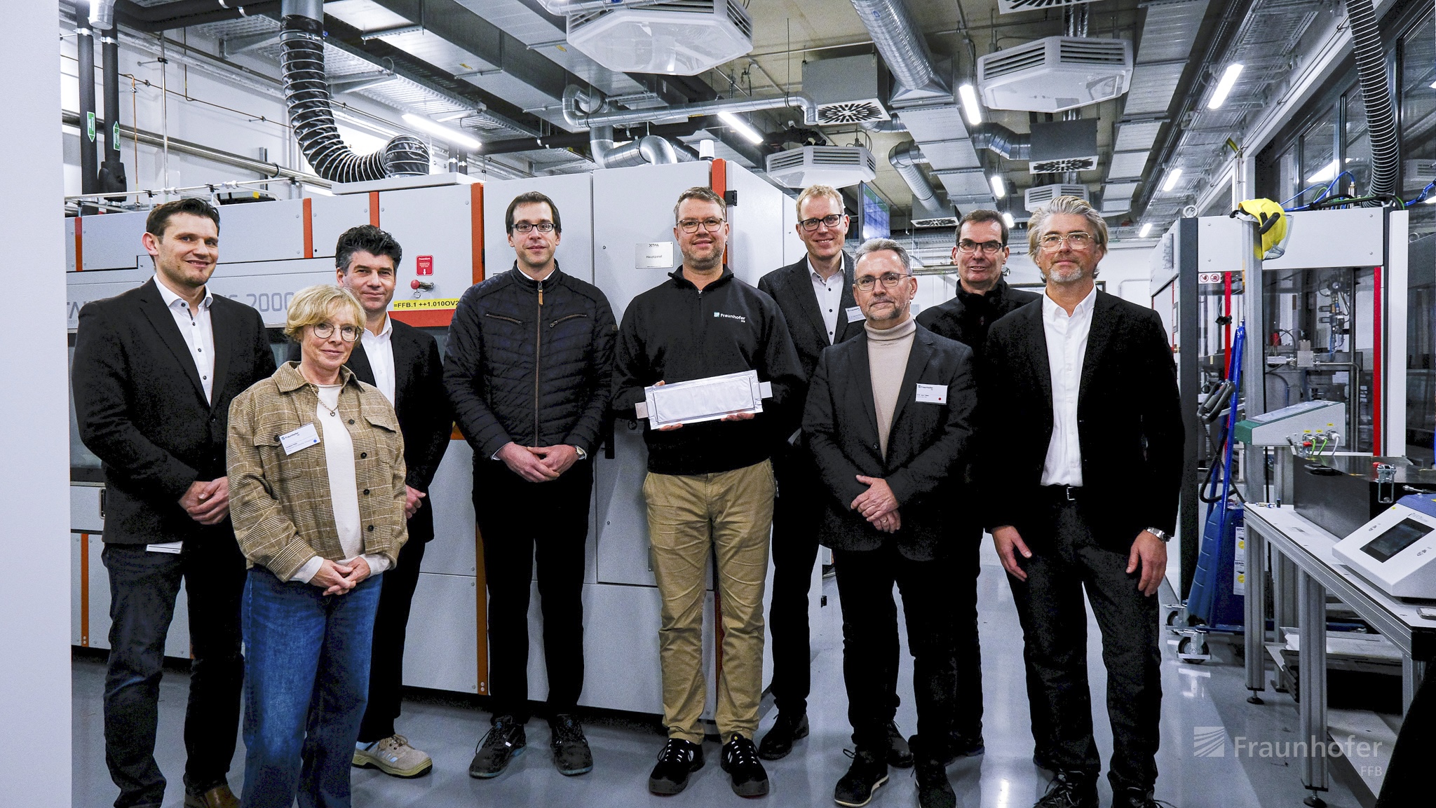 Fraunhofer FFB produziert erste Zelle