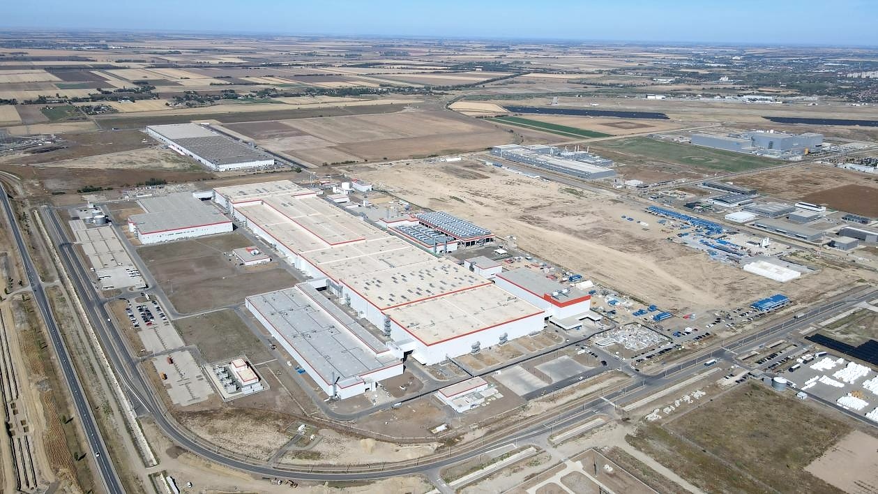 CATL startet Testproduktion von Batteriezellen in Debrecen