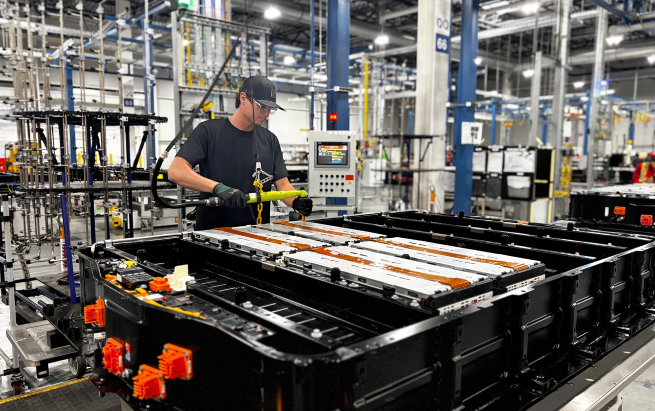 GM Tests Closed-Loop Recycling for EV Battery Material