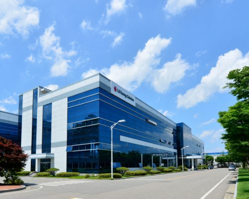 LG und koreanische Universitäten entwickeln Elektrolyt-Technologie