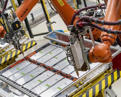 ŠKODA eröffnet Werk für Packproduktion