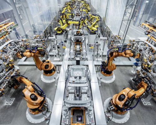 Production of the Audi A3 Sportback: Body shop – Joining side panels with body-in-white