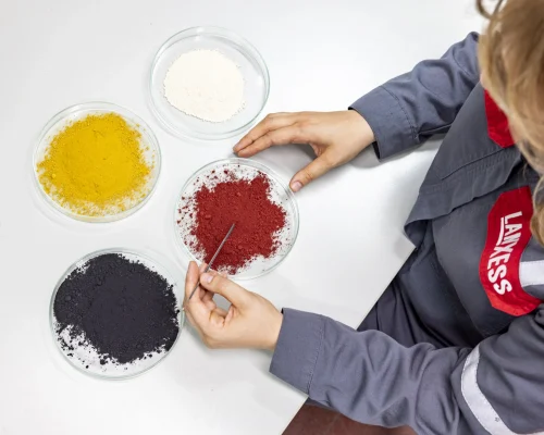 LANXESS eröffnet neues Batterielabor für LFP-Materialien