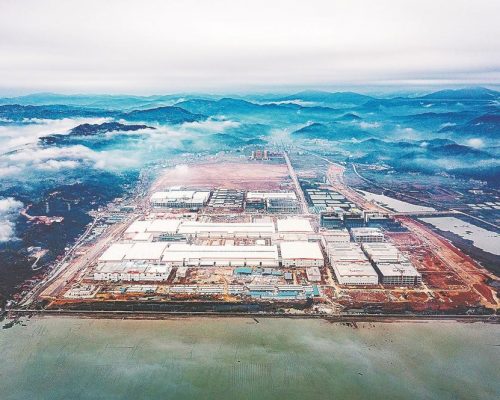 CATL teileröffnet seine größte Gigafabrik