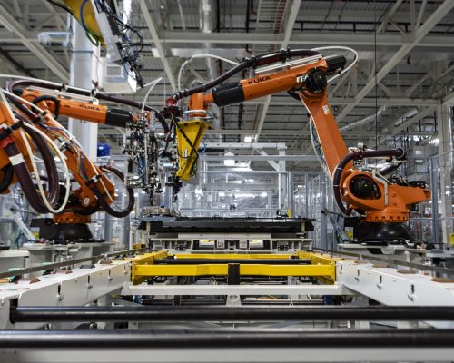 BMW startet Serienfertigung von iX5-Batterien in Woodruff im Dezember