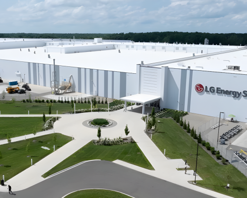 LG Energy Solution startet Batterieproduktion im neuen Werk in Lansing