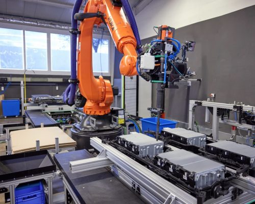 Der Schritt vor dem Schredder: Wie automatisierte Demontage das Batterierecycling verändert