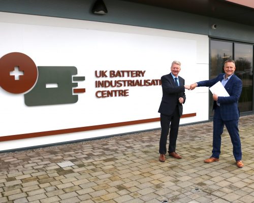 Musterzelle: UKBIC fördert Britishvolt