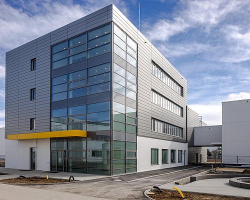 ZSW Opens Pilot Plant for Battery Material Production